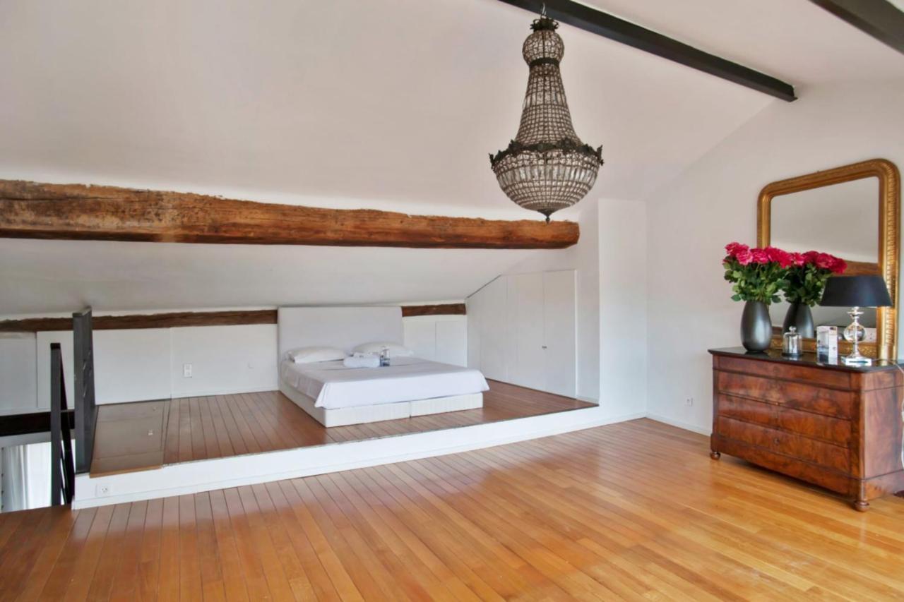 Charming And Large Duplex Flat With Beautiful Terrace In Avignon Apartment Bagian luar foto